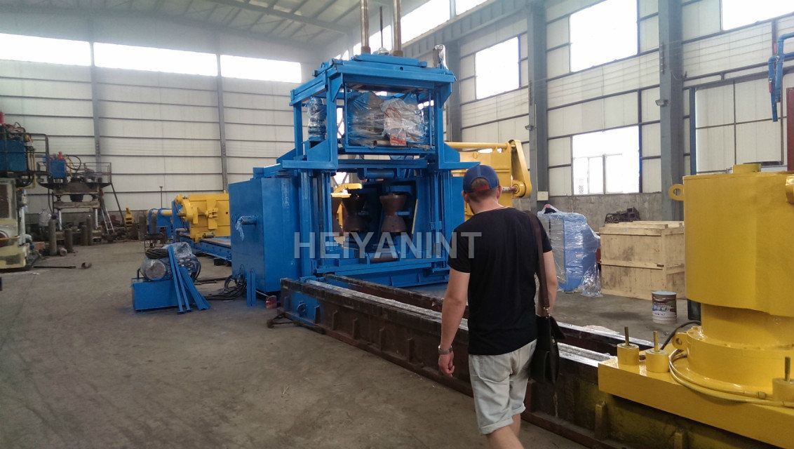 Carbon steel big radius pipe bending machine